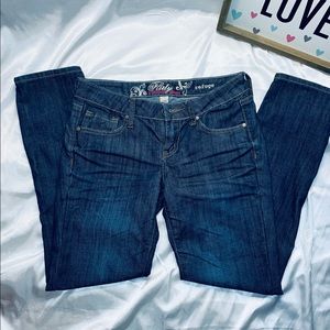 Refuge “Flirty” Distressed Denim